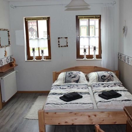Ferienwohnung Schwarz Benshausen Εξωτερικό φωτογραφία