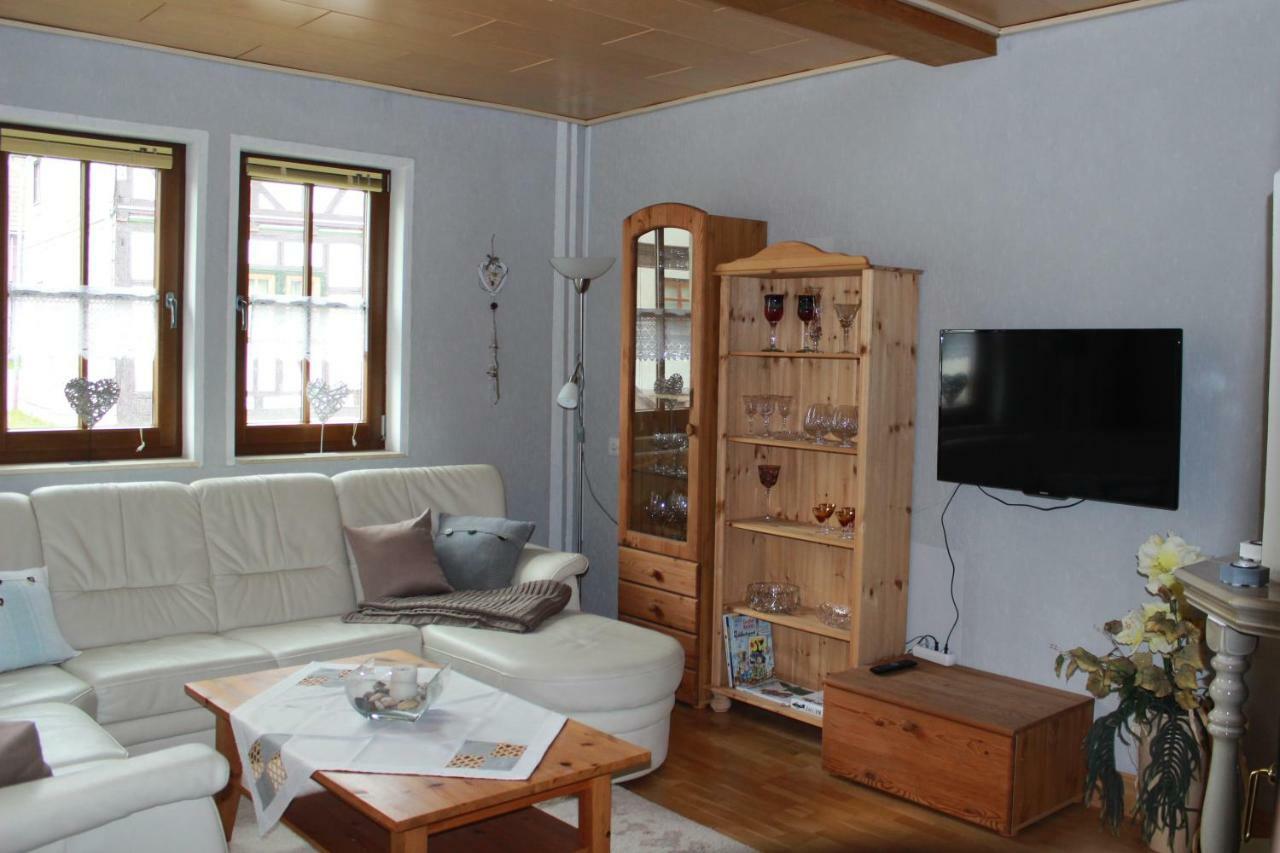 Ferienwohnung Schwarz Benshausen Εξωτερικό φωτογραφία